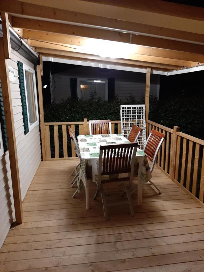 mobile home entierement équipé La Roque-d'Antheron Extérieur photo