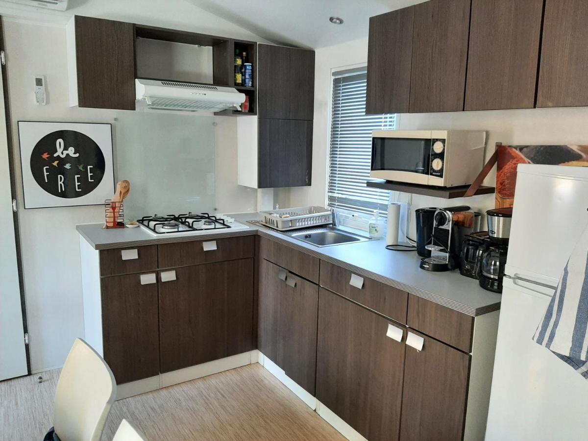 mobile home entierement équipé La Roque-d'Antheron Extérieur photo